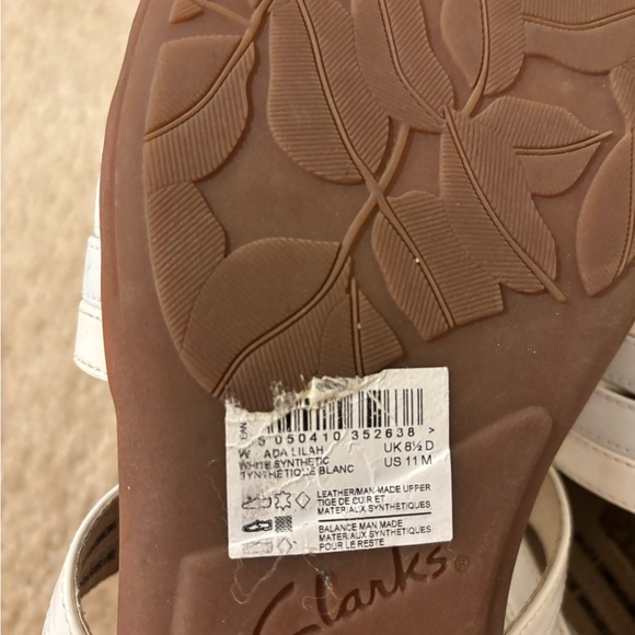 Clarks White Sandals Elegant Comfortable Design Size 11 - Picture 4 of 5